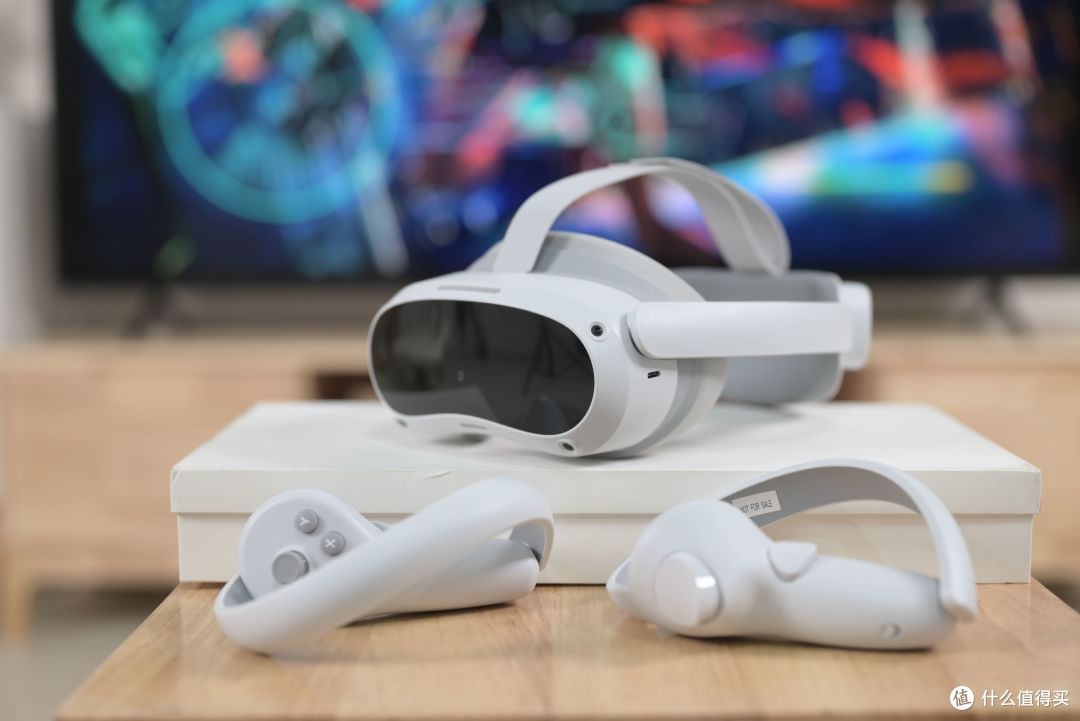 更轻、更强、更舒适——全新PICO 4 VR 一体机体验