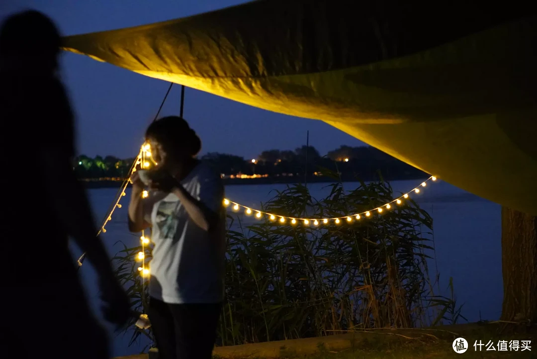 露营,你最好买个靠谱的户外电源——正浩 River 2 Max