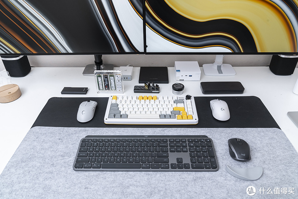 【桌搭记录】DESK SETUP 2.0，中年油腻男的忙里小偷闲