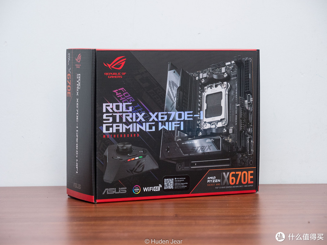 X670E的极限ITX首发！：华硕ROG STRIX X670E-I 主板开箱拆解