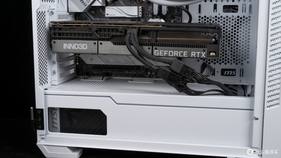 雷克沙战神之刃ARES RGB DDR4 4000内存实测，高颜值且潜力不错