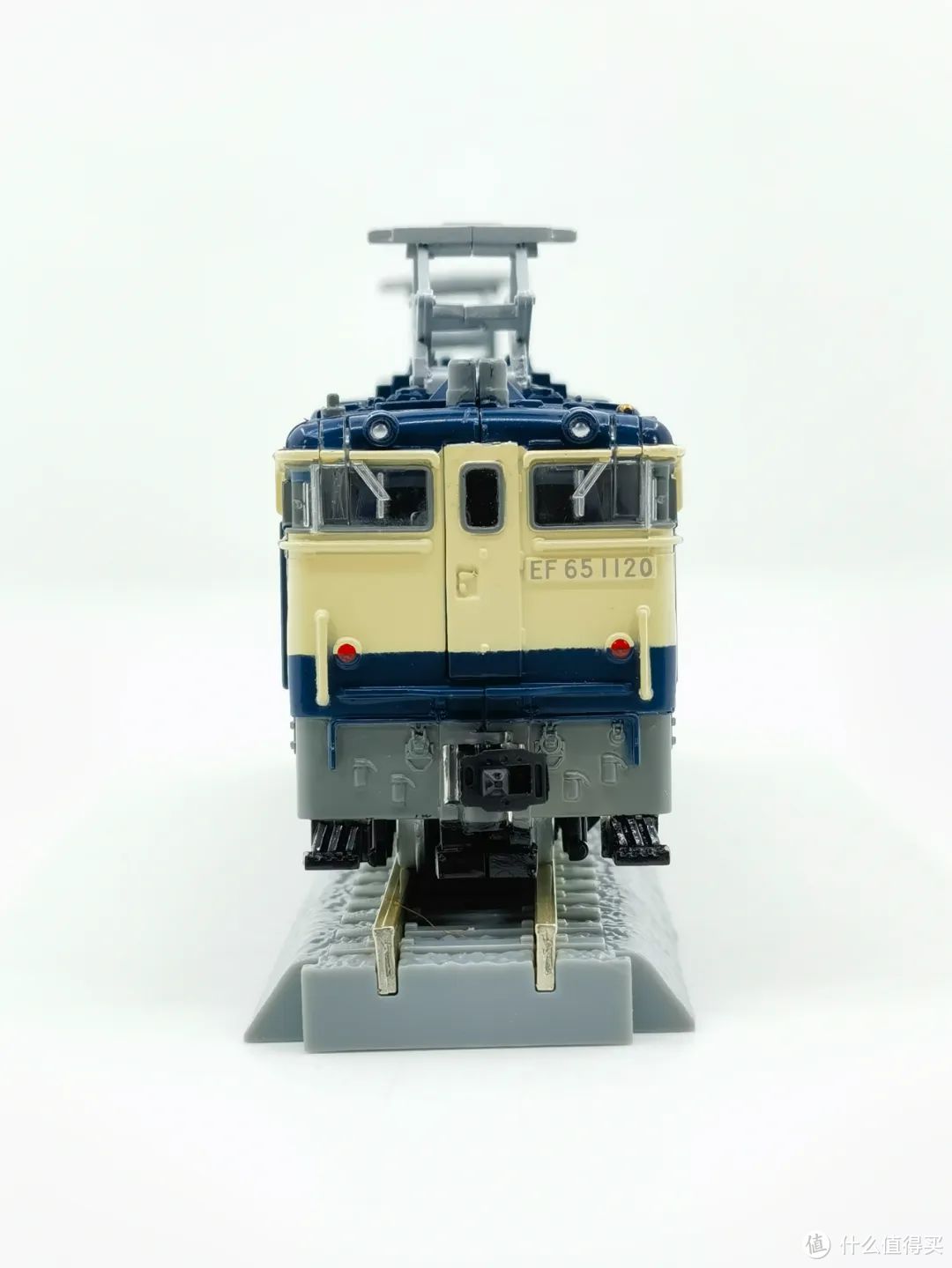 会变形的火车模型——MPG02夜行号月影开箱