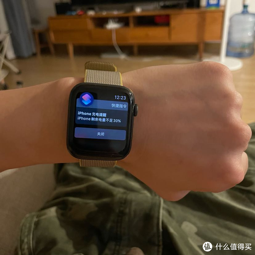 玩转ios捷径，用Apple Watch提醒你该给iPhone充电了