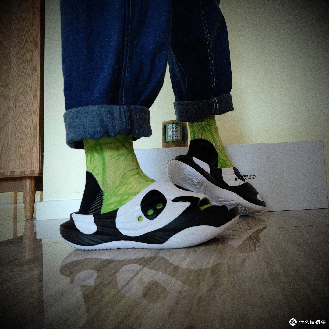Saucony 金缮、熊猫拖鞋开箱分享