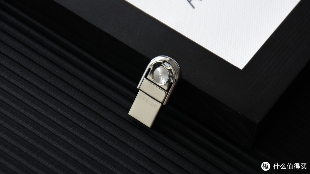 aigo U358多功能Type C闪存U盘:USB 3.2高速读写,手机资料一键备份