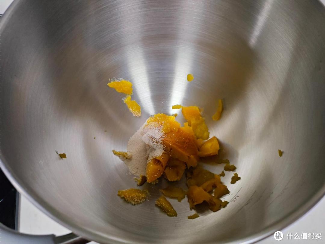 卷换个新花样,大人孩子都喜欢!坚果多多香喷喷,快来跟我做