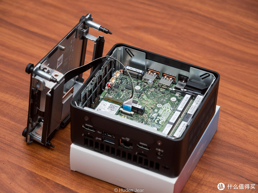 intel NUC12 华尔街峡谷 i7 测评：迷你小巧，但是性能强劲