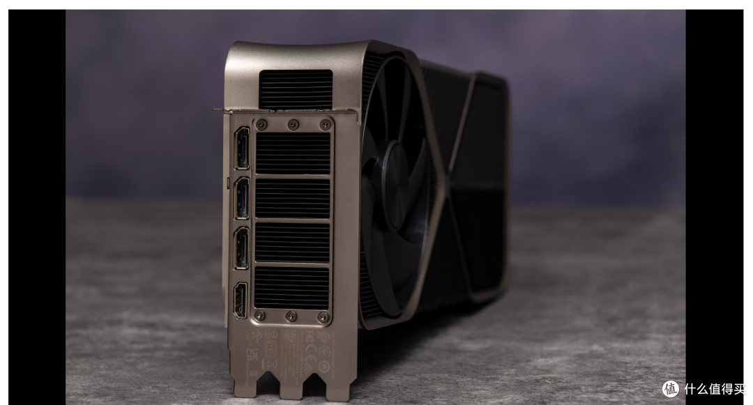 NVIDIA GeForce RTX 4090 Founders Edition 公版开箱抢先看