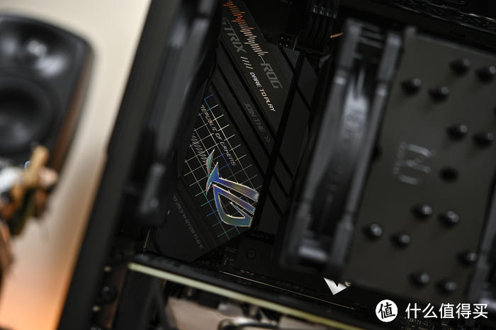 无光风冷主机——ROG Z690G+分形工艺Define7 mini装机展示