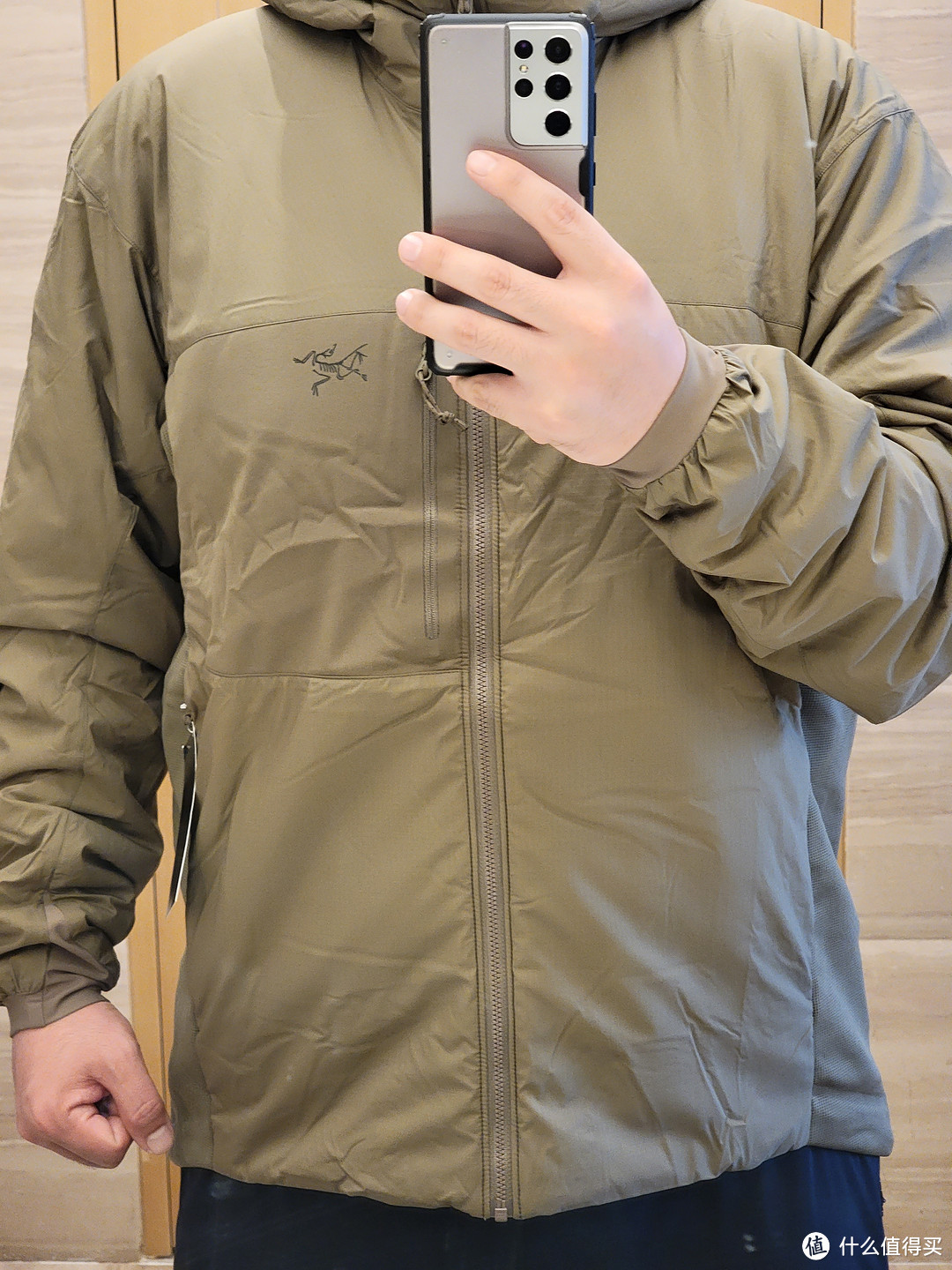 今年冬天买这一件始祖鸟棉服就够啦！ARC'TERYX LEAF ATOM HOODY LT (GEN2)开箱体验，再不买就晚了！收藏！