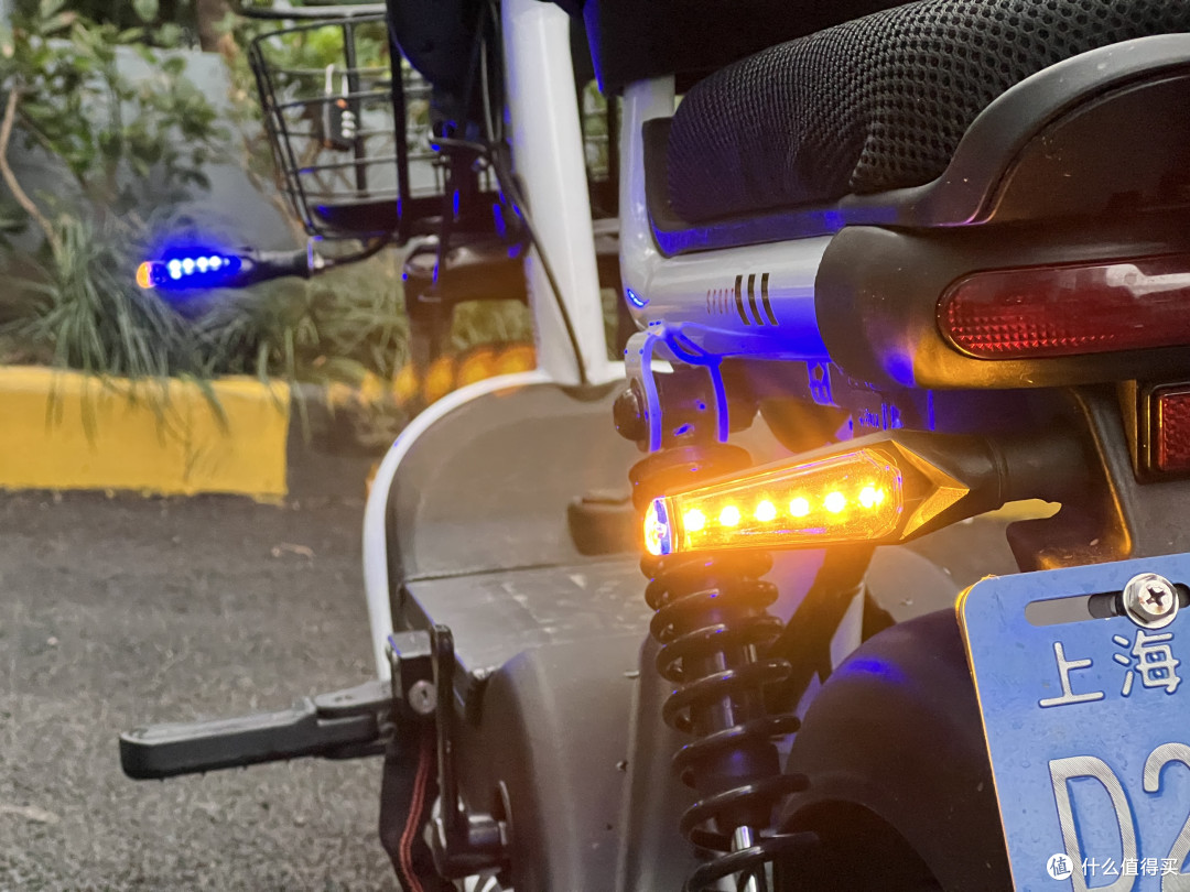 驾乘更安全--电动车加装转向灯详细步骤