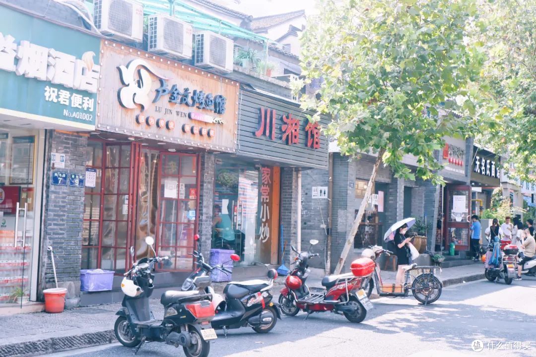 不去营销店排队,这家杭州小馆子才是假期之光