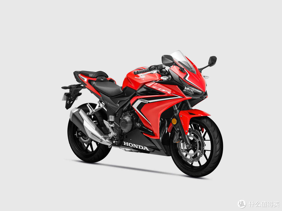 本田CBR400R解析：买中排仿赛看参数还是看驾驶体验？