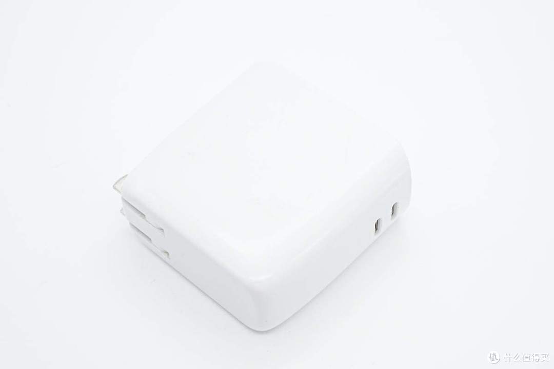 拆解报告:笔记本100W双USB-C快充充电器