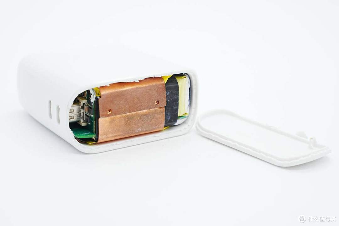 拆解报告:笔记本100W双USB-C快充充电器