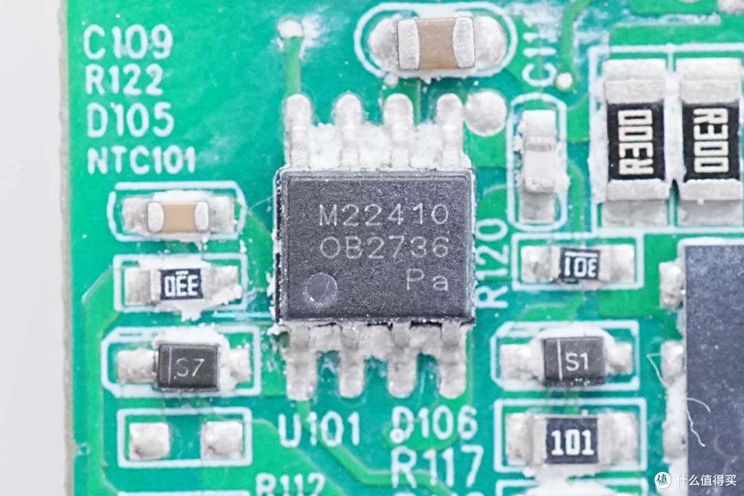 拆解报告:笔记本100W双USB-C快充充电器
