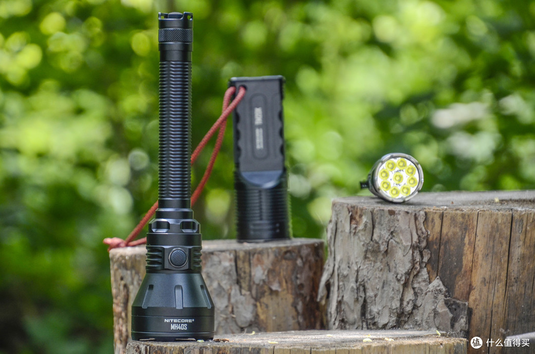 1.5公里的光剑、能遥控的手电:NITECORE MH40S