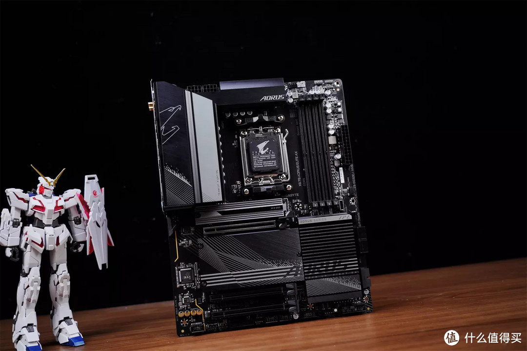 当X670 AORUS ELITE AX遇到锐龙7700x，一个强悍的“战士”诞生了！