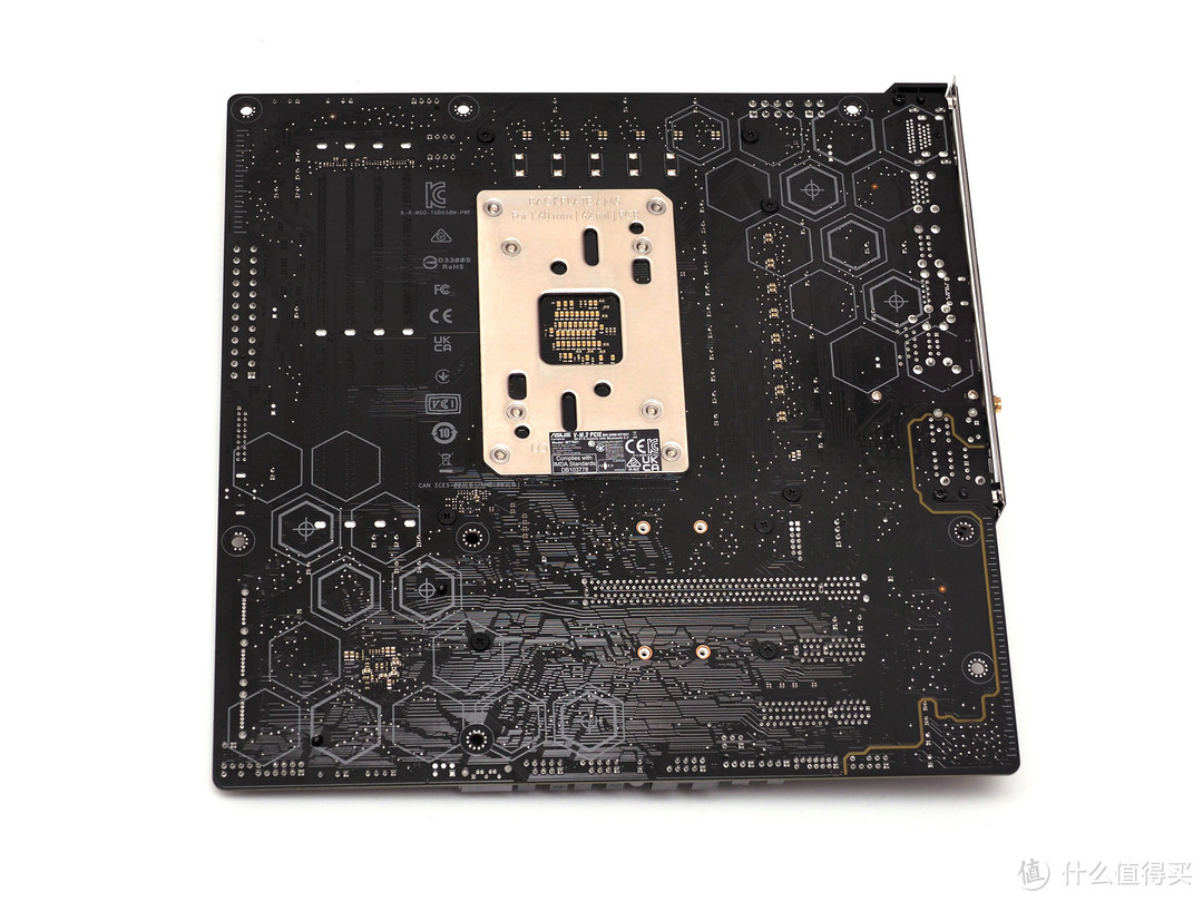 普及型B650主板，真的能助推ZEN4普及吗？华硕TUF GAMING B650M PLUS重炮手主板开箱