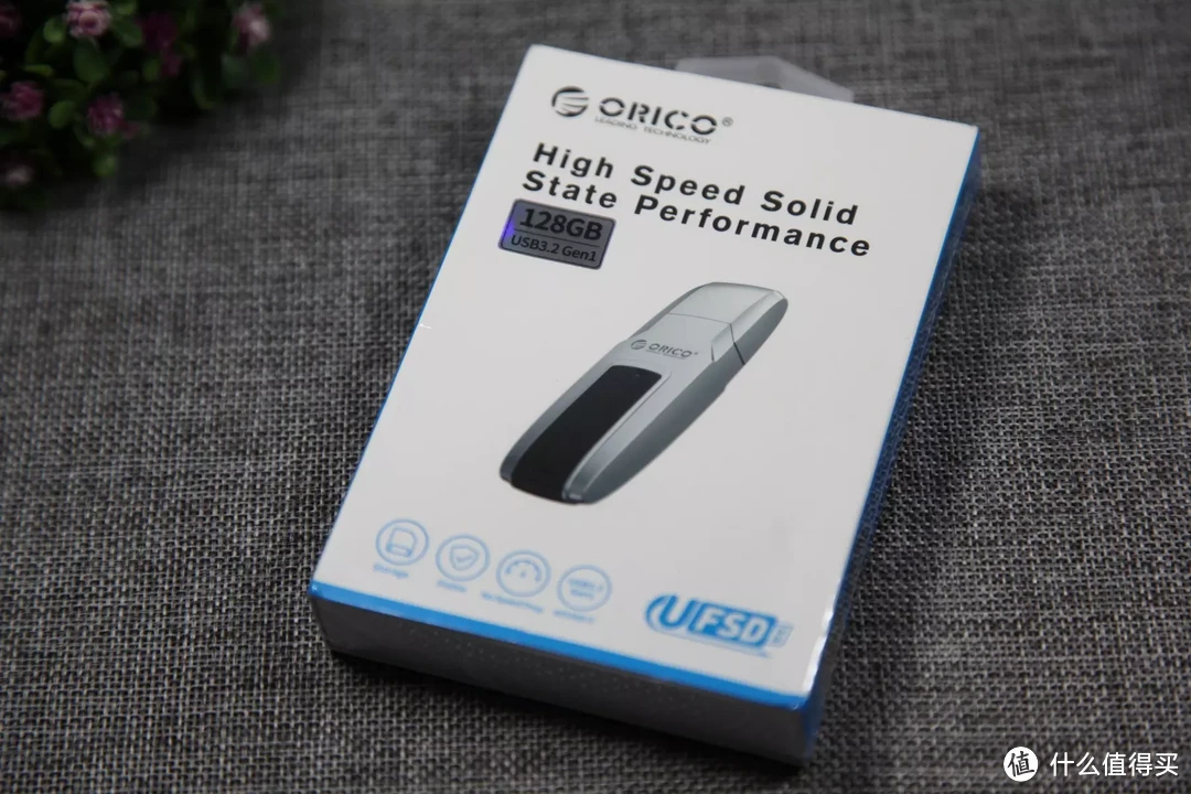ORICO快闪U盘开箱体验，跑车造型设计，不掉速的高速U盘