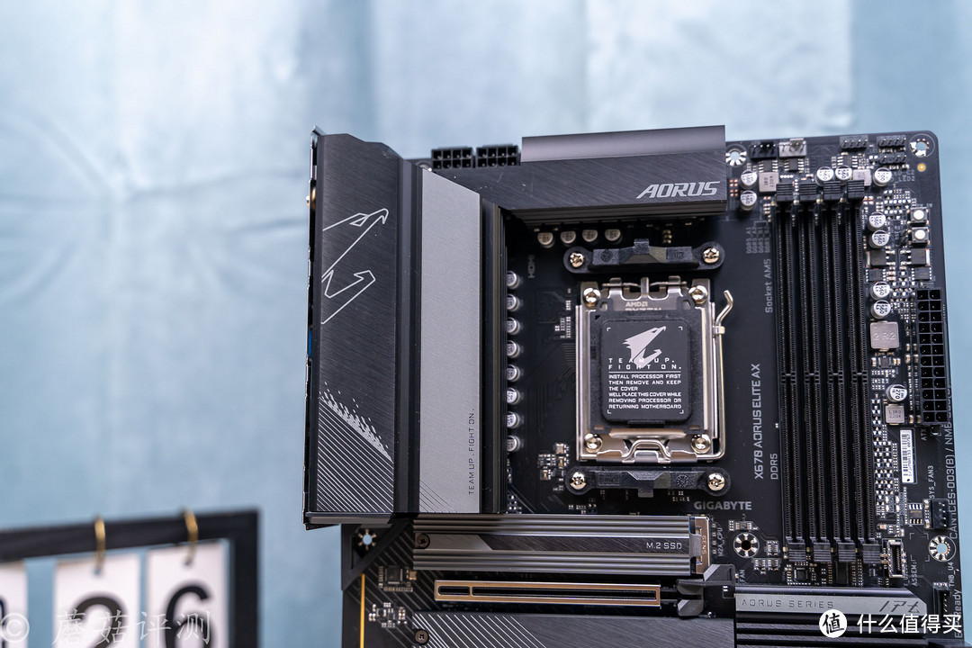 用料厚道,设计出众的高端“入门级”主板、技嘉X670 AORUS ELITE AX小雕主板 拆解评测