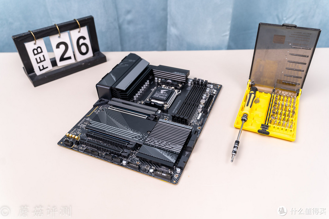 用料厚道，设计出众的高端“入门级”主板、技嘉X670 AORUS ELITE AX小雕主板 拆解评测