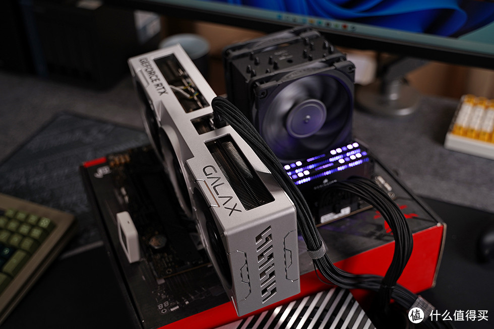 除了大!都挺好!影驰 RTX4090 金属大师 OC 显卡开箱体验