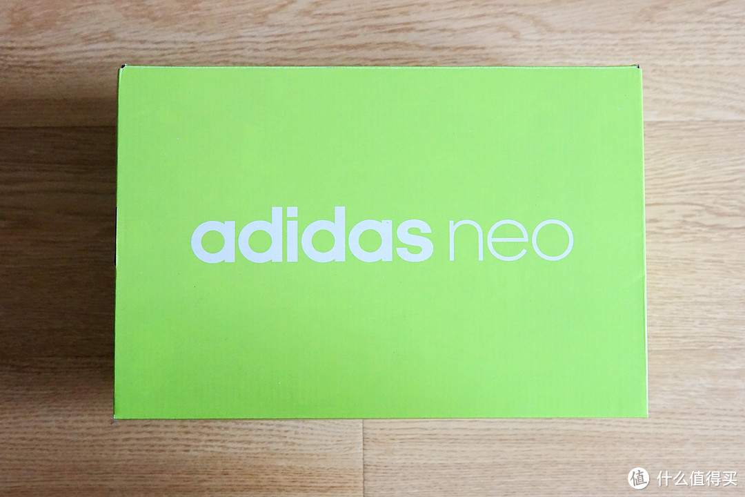 给小白鞋一抹亮色~阿迪达斯 ADIDAS NEO 女子 运动休闲系列 HOOPS 3.0 休闲鞋