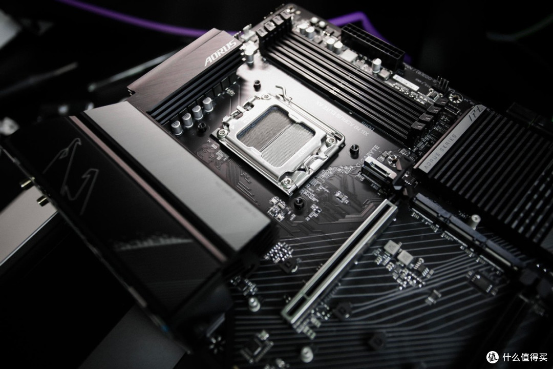 AMD 7000系装新机:技嘉X670 GO ELITE 够给力!