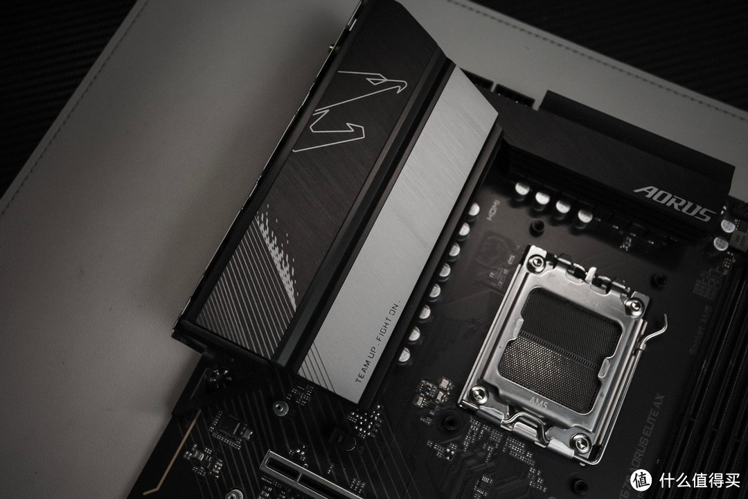 AMD 7000系装新机：技嘉X670 GO ELITE  够给力！