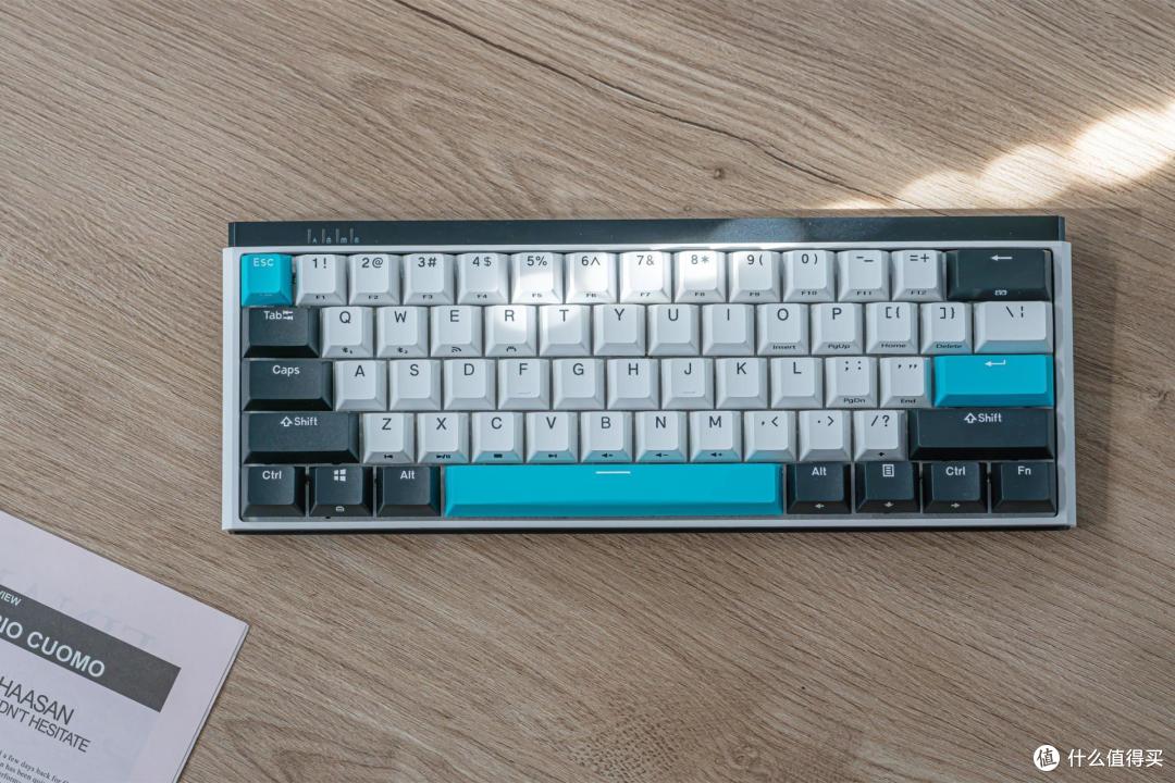 小巧精致、简约实用-杜伽K330W PLUS三模机械键盘体验