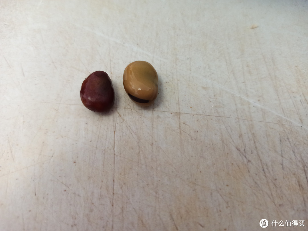做香、酥、粉、脆的兰花豌豆，为什么在黄豌豆中不易发现虫子，红豌豆中虫子很多。