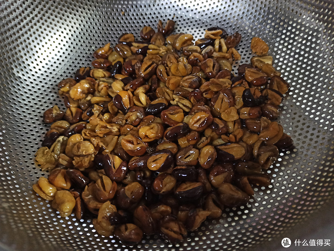 做香、酥、粉、脆的兰花豌豆，为什么在黄豌豆中不易发现虫子，红豌豆中虫子很多。