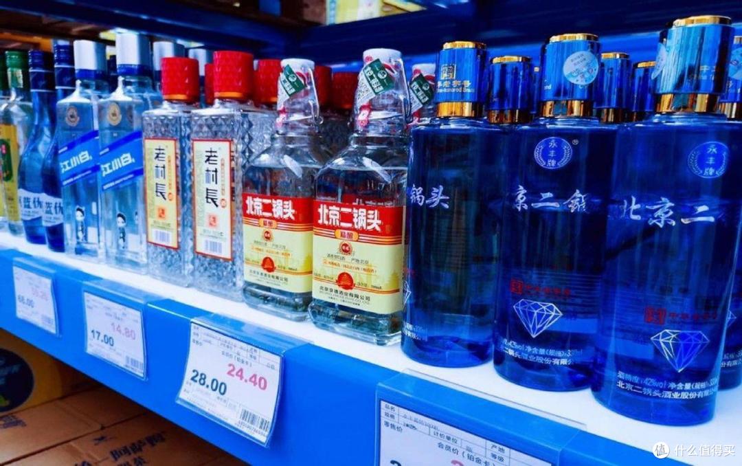 酒圈怪象:有钱人爱喝平价酒,老百姓却崇尚名贵酒,这是为什么?