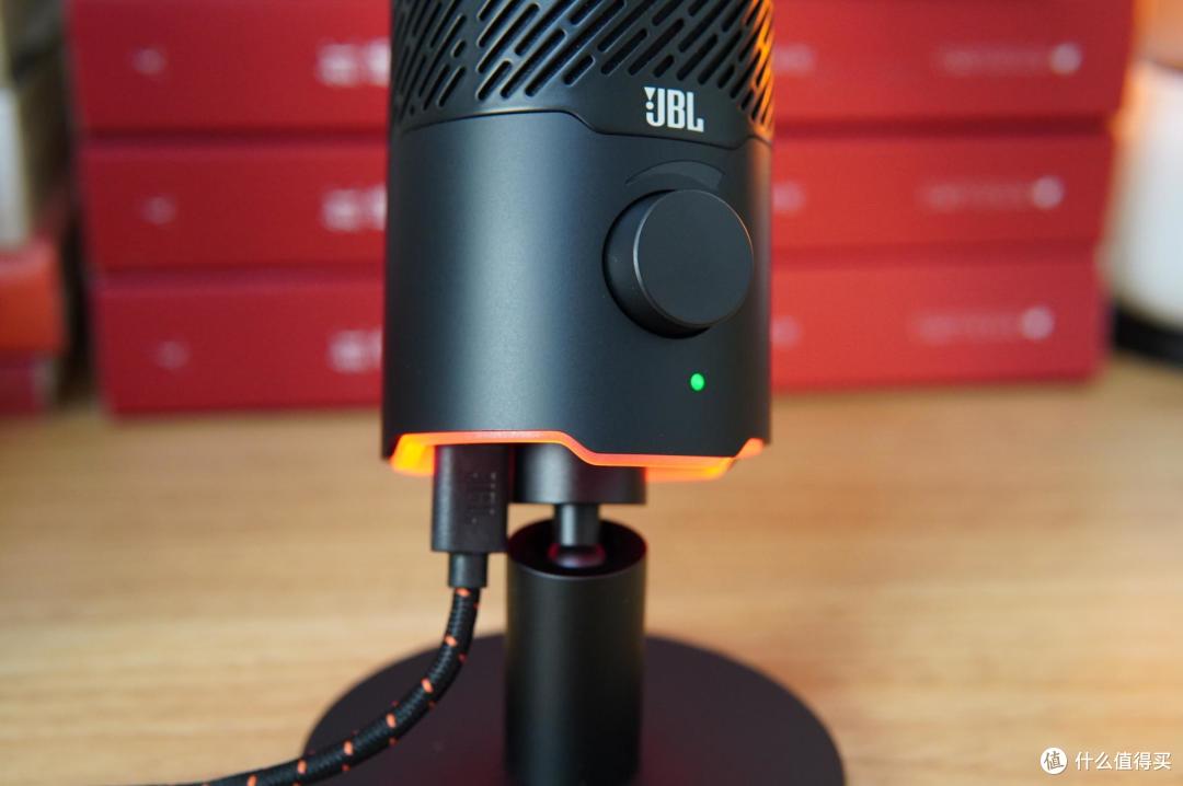 你与主播的距离就差一只专业的麦克风!JBL Quantum Stream上手体验