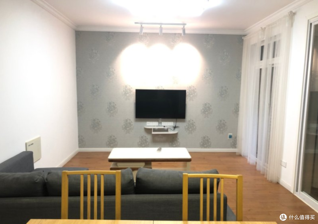 硬装不到8万的新房,74㎡两室两厅,全屋白墙不做吊顶更好看