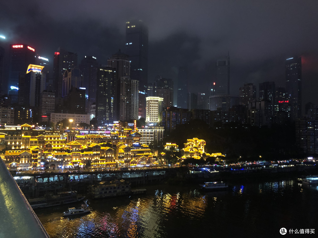 千厮门大桥拍洪崖洞