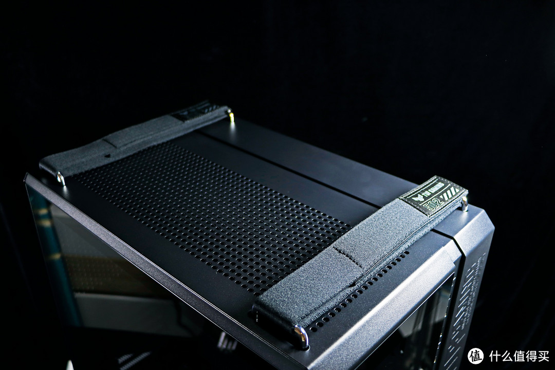 R9 7900X 整机的游戏体验 + 专业生产力体验，附上三代 R9 同台竞技