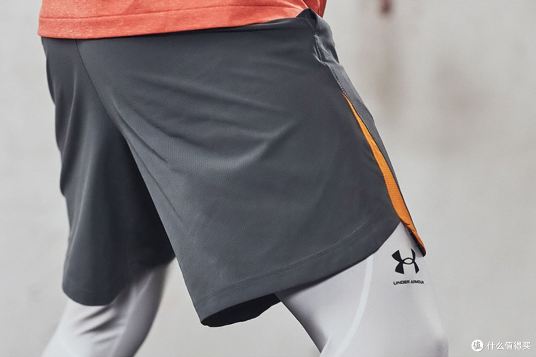 篮球场上男人的"黑丝"——安德玛压缩裤