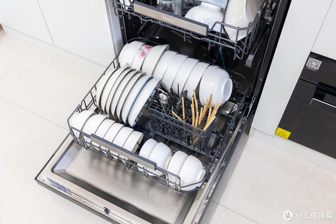更适合中国人的大容量洗碗机-海尔双面洗W50