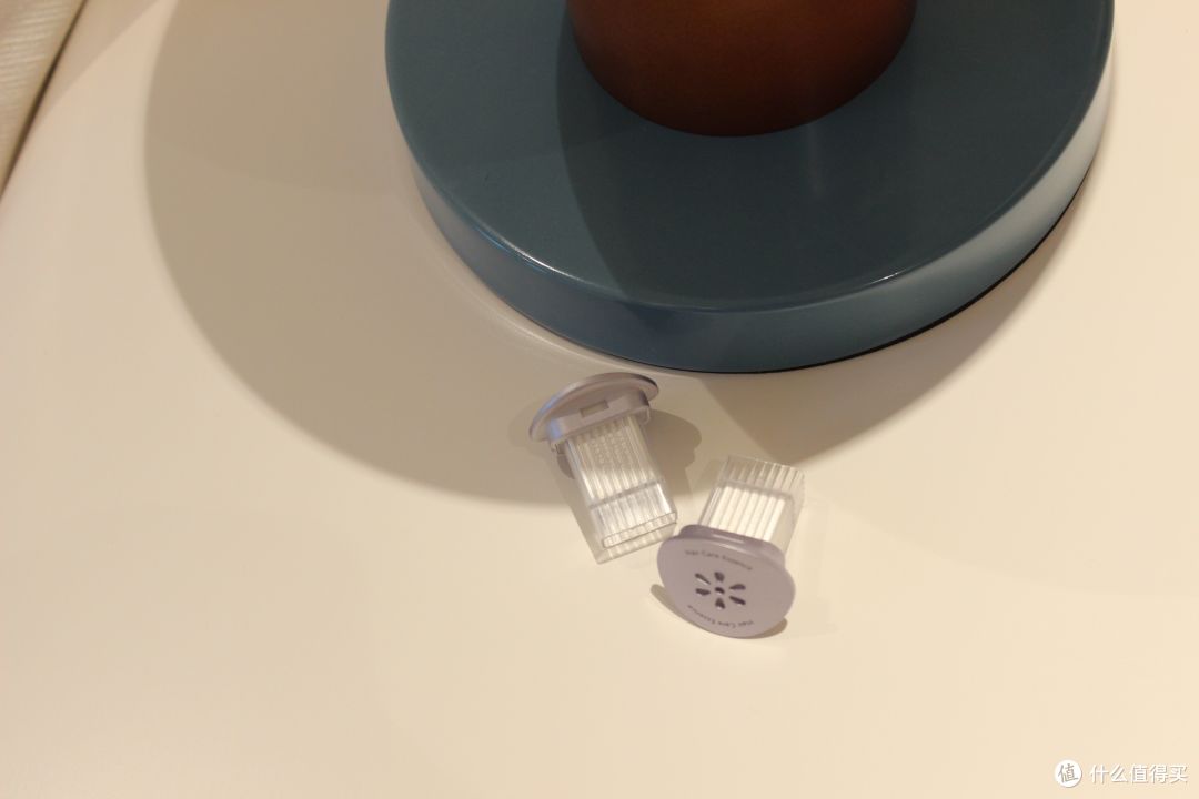 品仕乐高速立式吹风机,颠覆传统设计,让吹风变成一种享受
