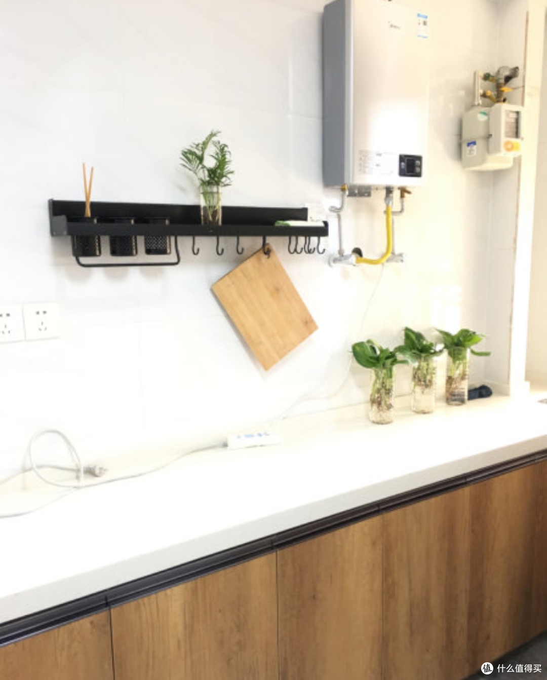 穷装100㎡小三房,硬装花了8万,全屋白墙不做吊顶反而更清新好看
