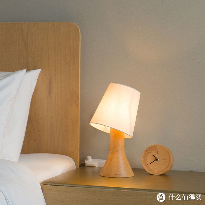 有哪些美观实用的卧室床头灯推荐？