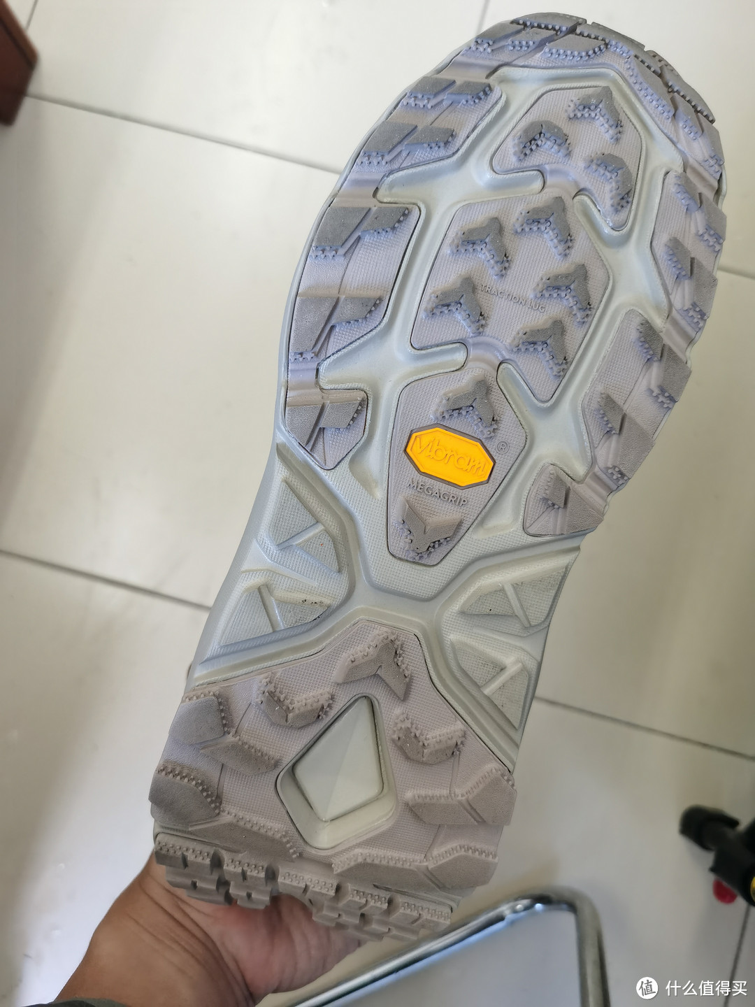 当年去雨崩如果有这样的一双鞋…hoka kaha 2 mid