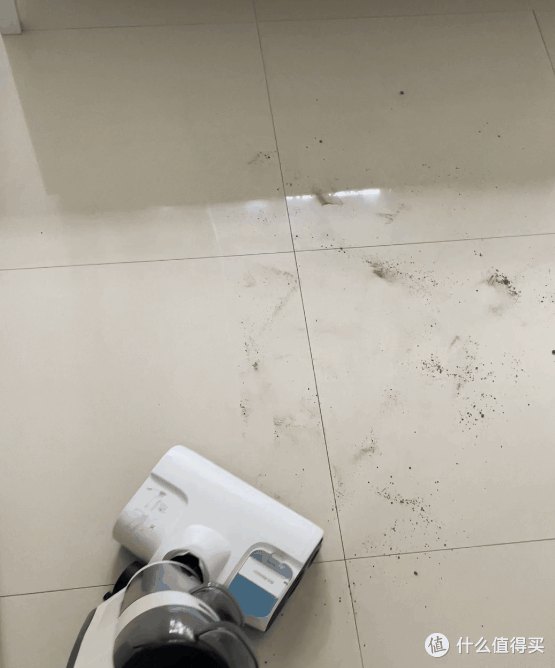洗地机怎么选,复杂地形吸拖、边角清理、杀菌续航噪音,技能点如何取舍,尽在本篇