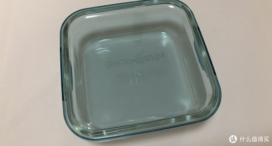 高颜值，设计独特的玻璃饭盒。