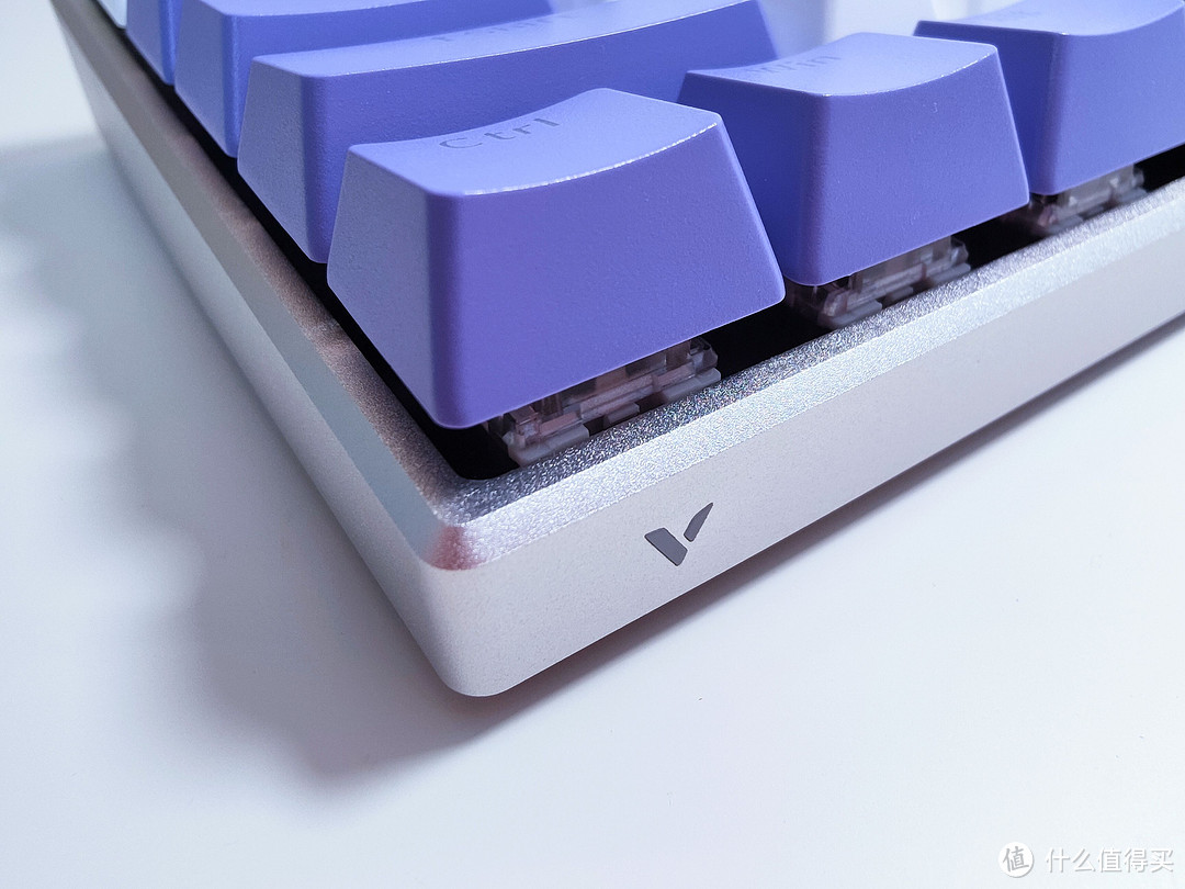雷柏V700-8A多模无线游戏机械键盘入手评测