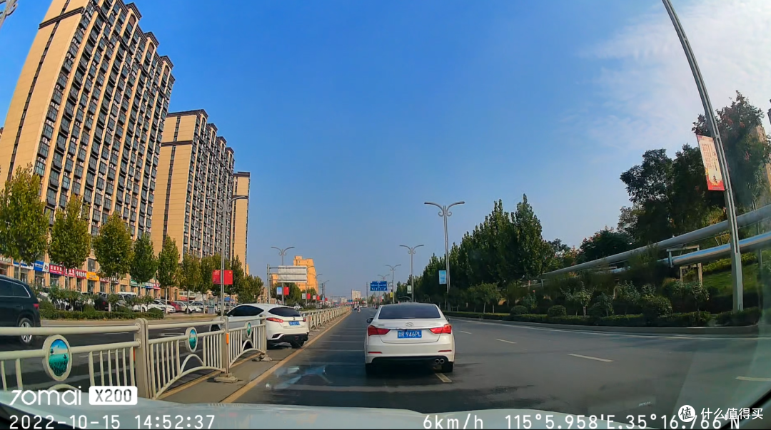 行车必备，可360度旋转的70迈云台记录仪X200，再无监控死角