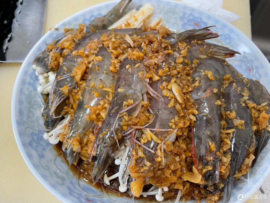 如果能吃一点辣,蒜油可以放一点小米辣