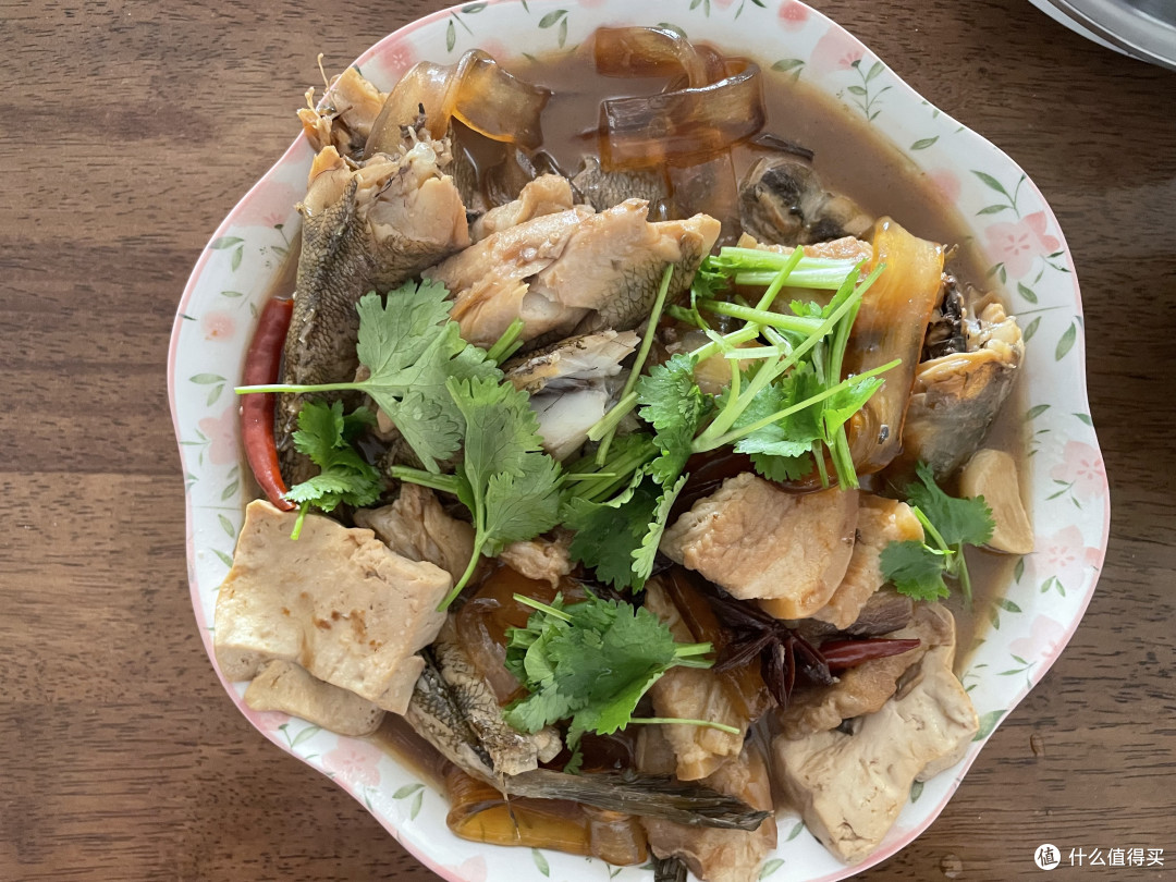 想来我家吃饭的已经排到2023年了~三个人四个菜吃饱又吃好